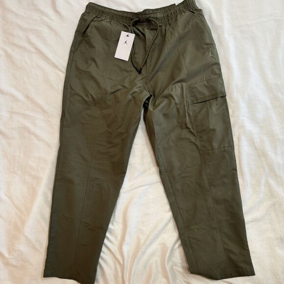 Jordan Essentials Woven Cargo Undefeated Olive Pants - Picture 4 of 6